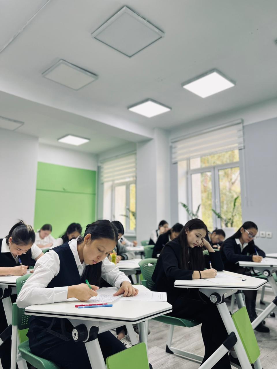 «Әділдік пен адалдық» тақырыбында эссе жазу жұмысы